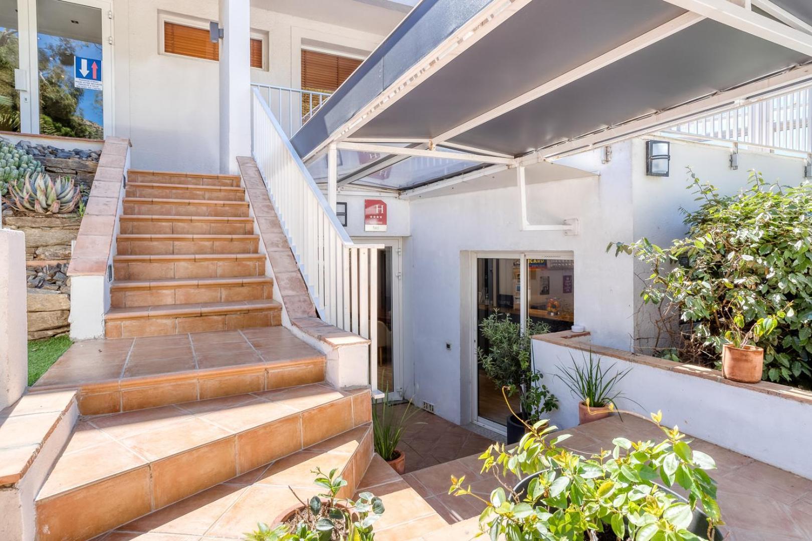 Roc Hotel - Hotel 4 Etoiles Les Pieds Dans L'Eau Le Lavandou Luaran gambar