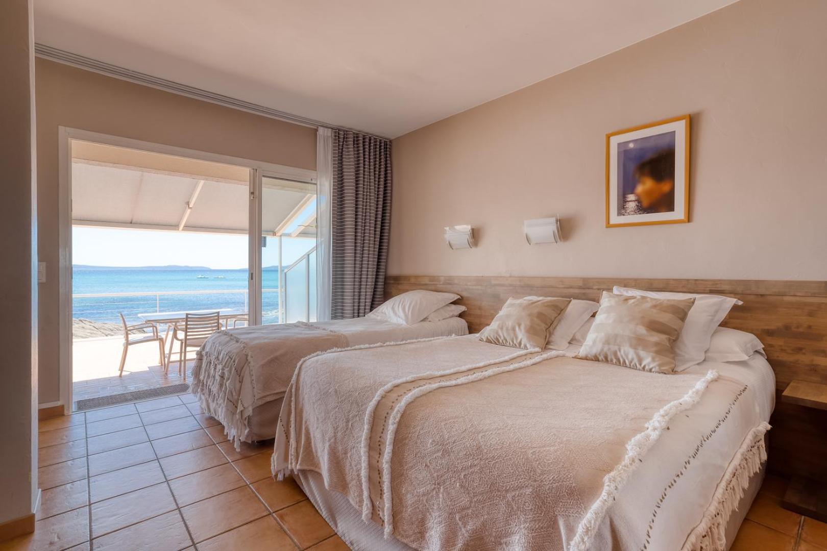 Roc Hotel - Hotel 4 Etoiles Les Pieds Dans L'Eau Le Lavandou Luaran gambar