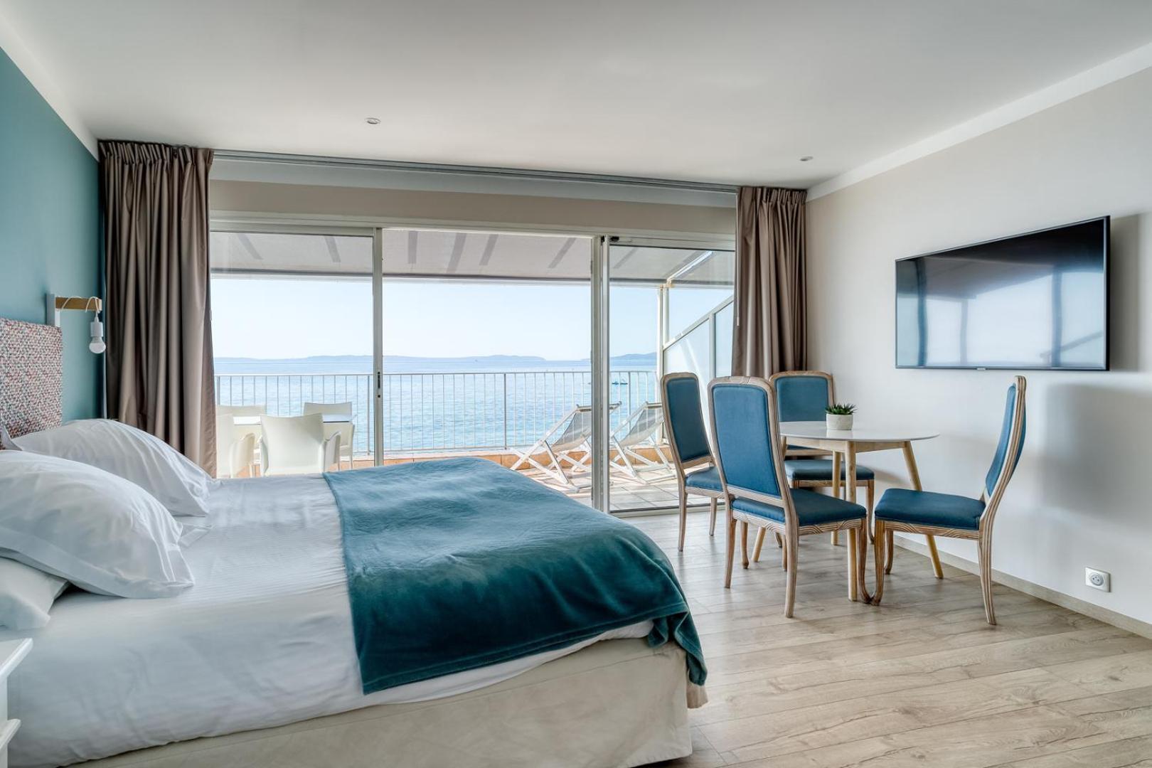 Roc Hotel - Hotel 4 Etoiles Les Pieds Dans L'Eau Le Lavandou Luaran gambar