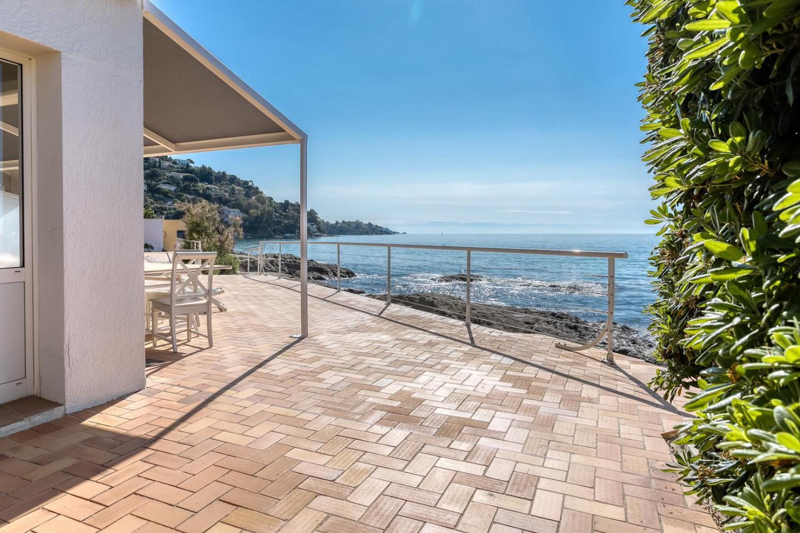 Roc Hotel - Hotel 4 Etoiles Les Pieds Dans L'Eau Le Lavandou Luaran gambar