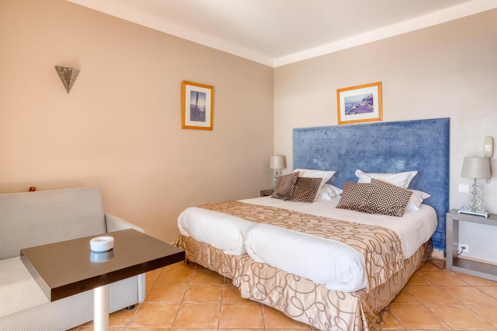 Roc Hotel - Hotel 4 Etoiles Les Pieds Dans L'Eau Le Lavandou Luaran gambar